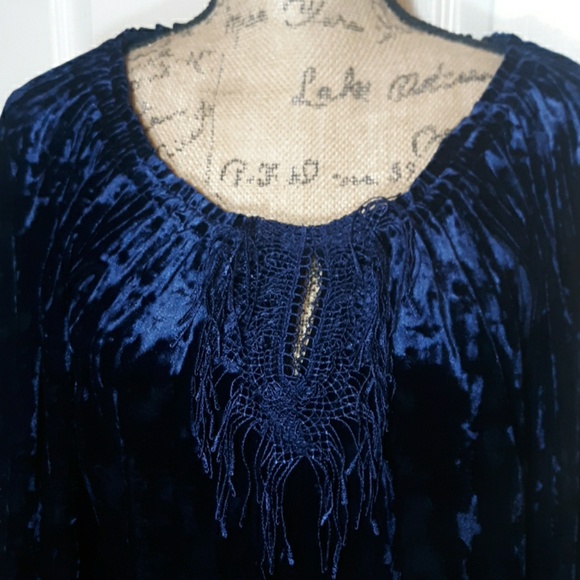 Blouse - Picture 3 of 8